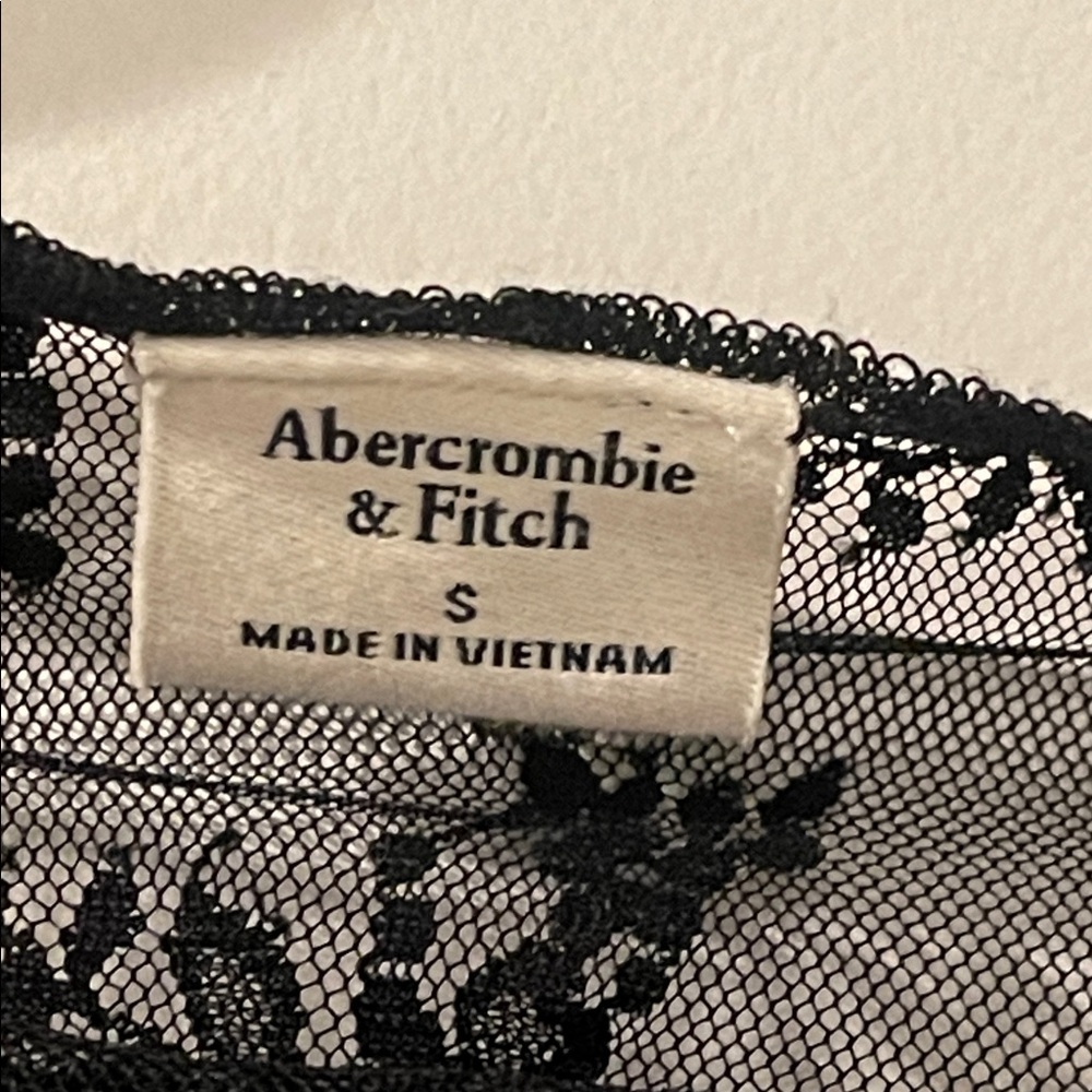 Abercrombie & Fitch Sheer Lace Mesh Shirt - Picture 3 of 4